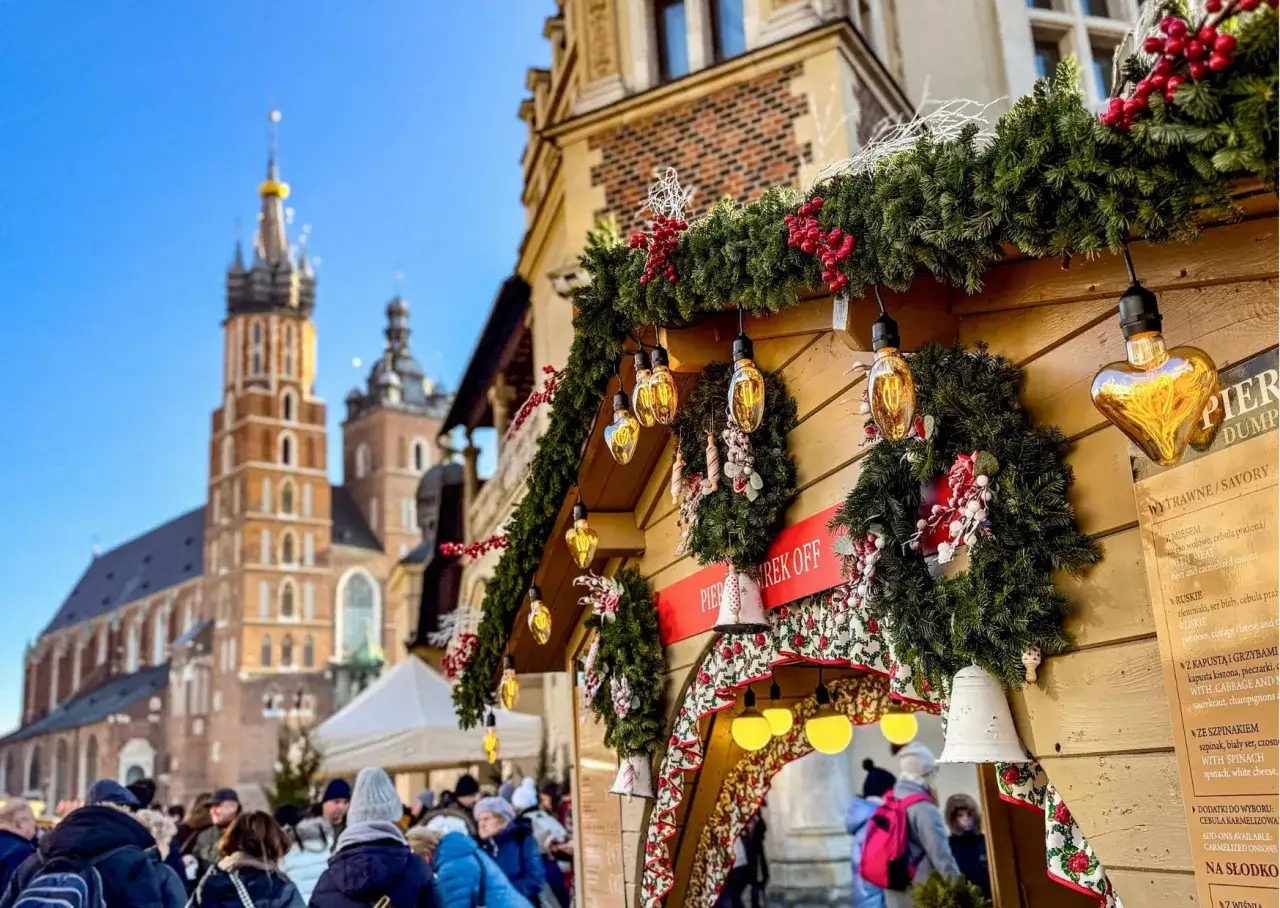 Jarmark bożonarodzeniowy w Krakowie, idealne miejsce, gdzie na weekend w grudniu poczuć magię świąt.